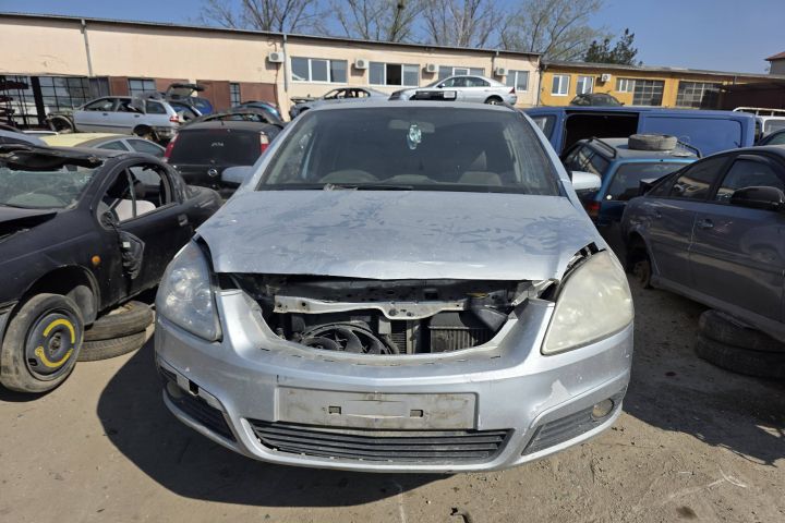 Oglinda stanga Opel Zafira 2009 1.9 CDTI MT (100 hp)
