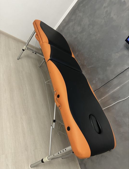 Pat extensibil pentru masaj/gene