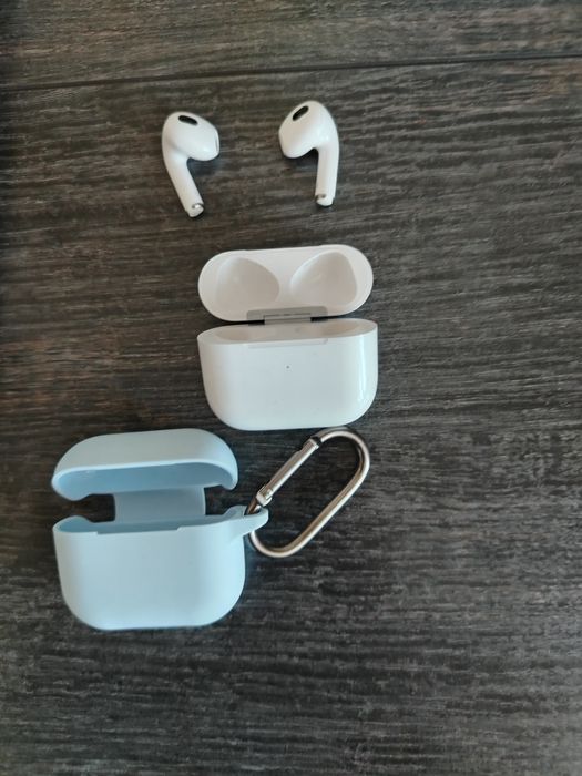 Наушники AirPods pro 3