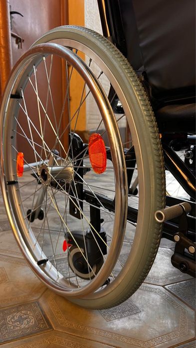 Продам инвалидную коояску