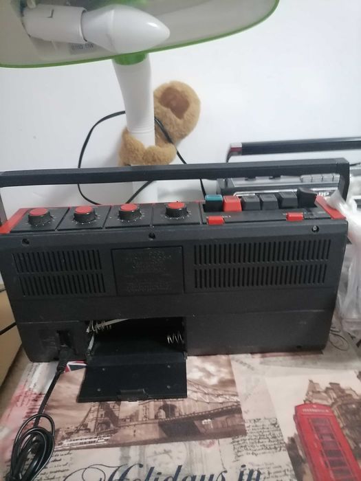 Аудио кассетный магнитофон