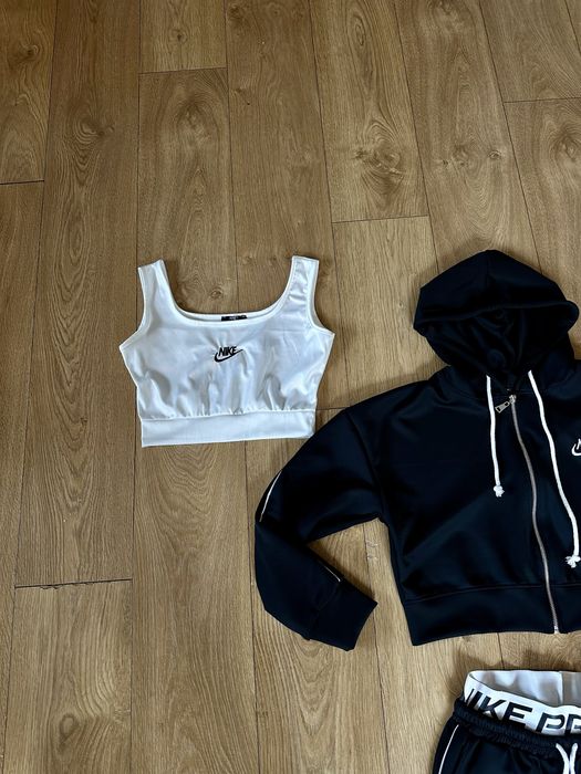 Разкошен ежедневен суперудобен сет 3 части Nke