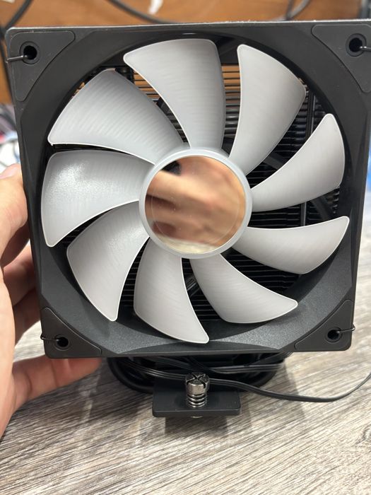 Дъно, процесор, рам и RGB охлаждане - i7-4770, 16GB, Asrock H81M