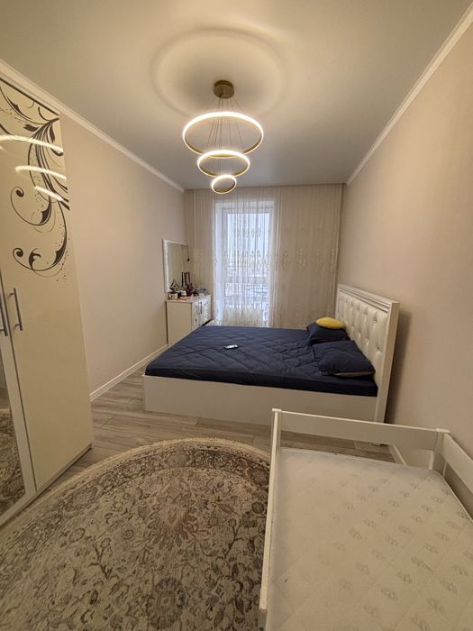 Продам спальный гарнитур