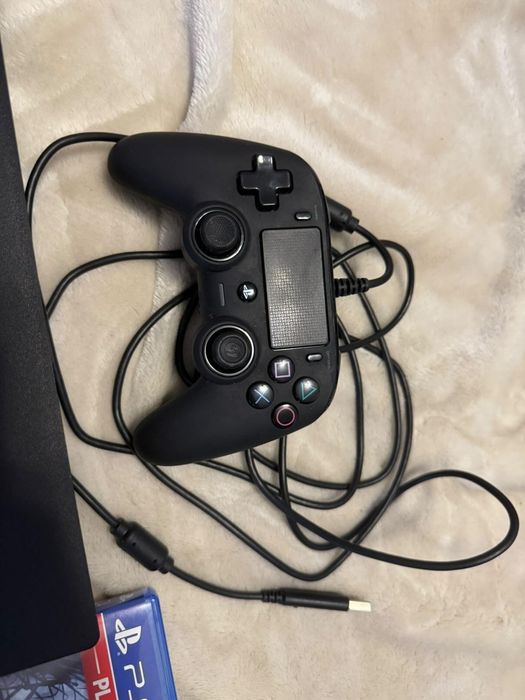 Playstation 4 pro с 1TB