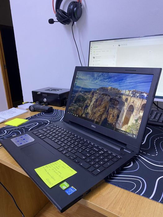 Ноутбук Dell inspiron 15 3000 series