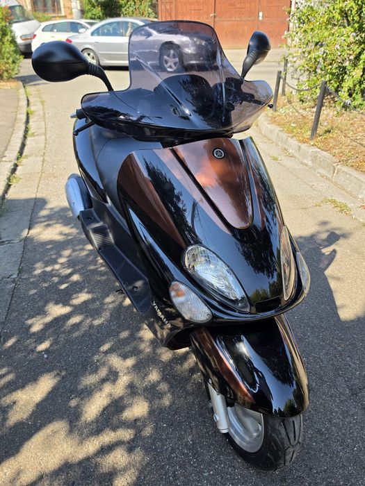 Yamaha majesty 125