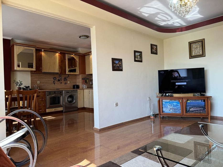 Продава се Тристаен апартамент в София, Бъкстон - 115 кв.м за 2740 €/кв.м - Снимка #2