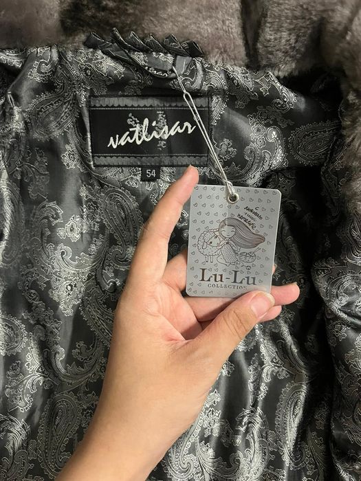 Продам мутоновую шубу