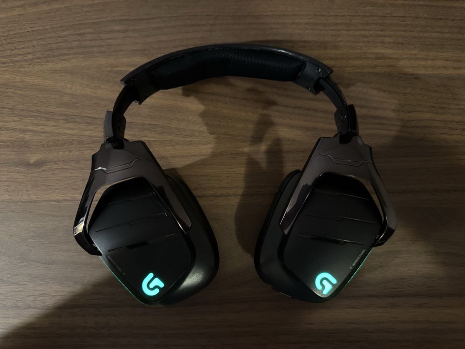 Слушалки Logitech G933
