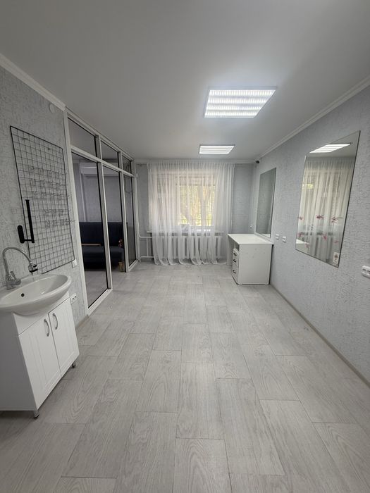 3 комн квартира под бизнес