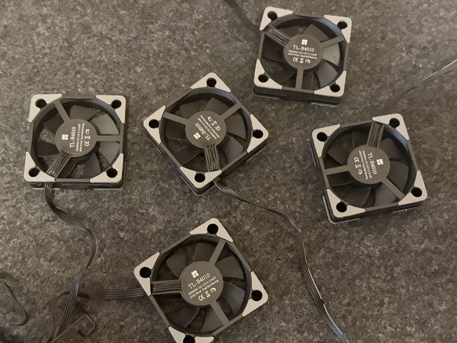Вентиляторы Thermalright 4020, 3 штуки