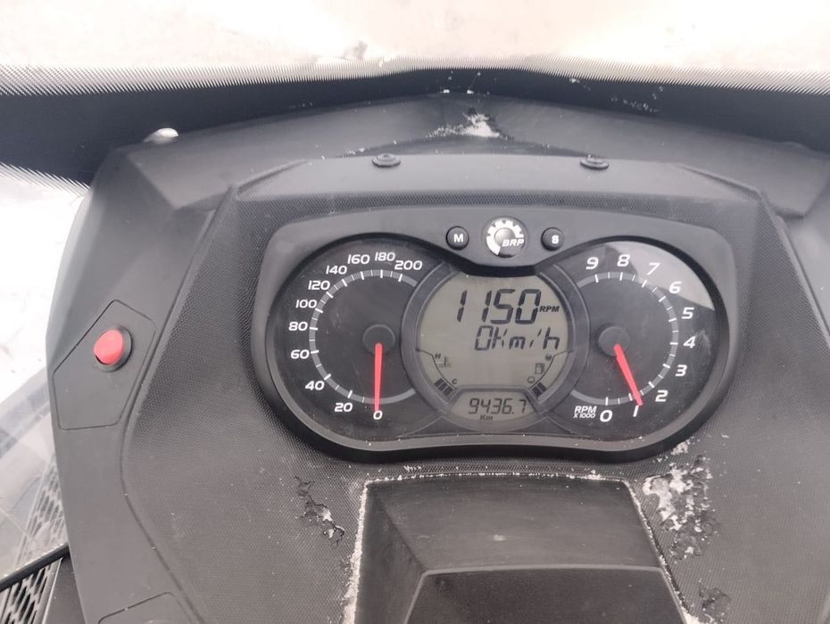 Снегоход.Продам BRP linux 600 e-tec