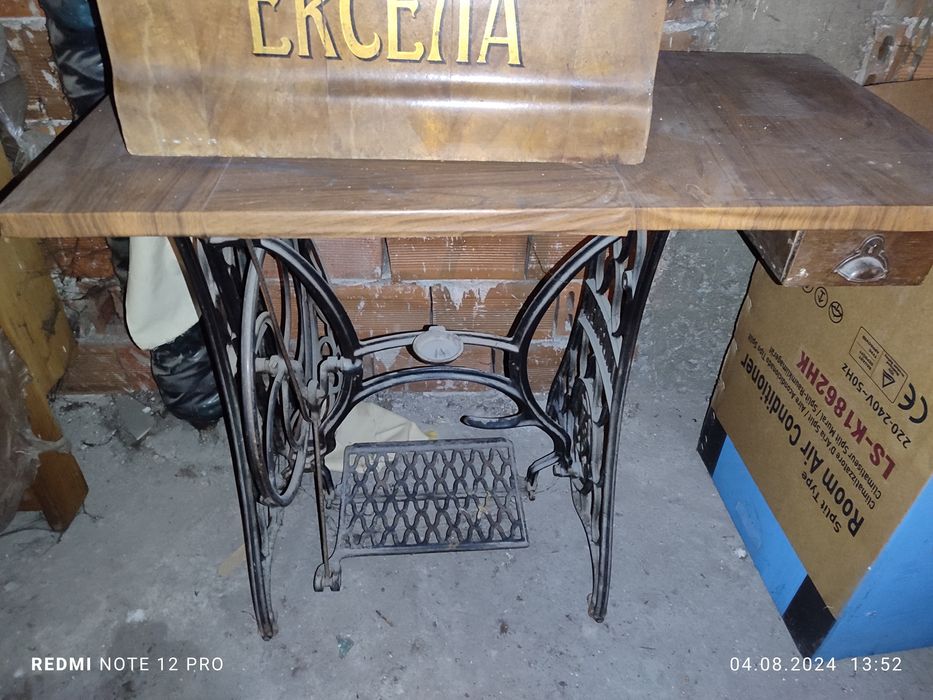 Стара шевна машина