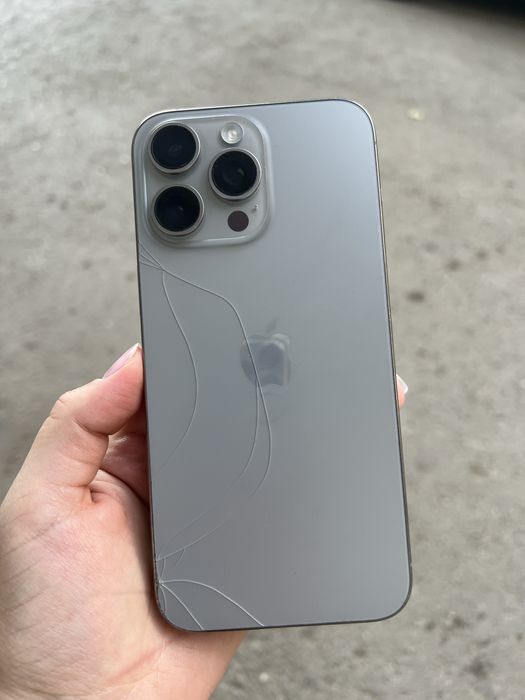 Продам 15 Pro Max