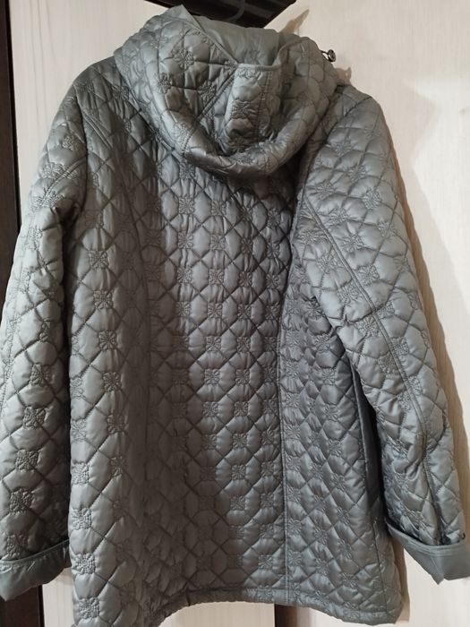 Куртка новая 54 размер