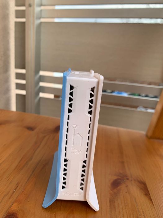 Рутер MikroTik hAP Lite RB941-2nD-TC