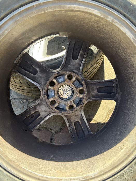 Jante Toyota avensis pe 17 cu cauciuri de vara dot 2022