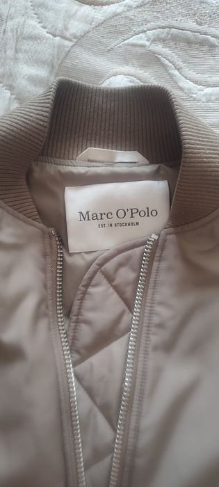 Яке Marc O'Polo и дълга жилетка на Benetton