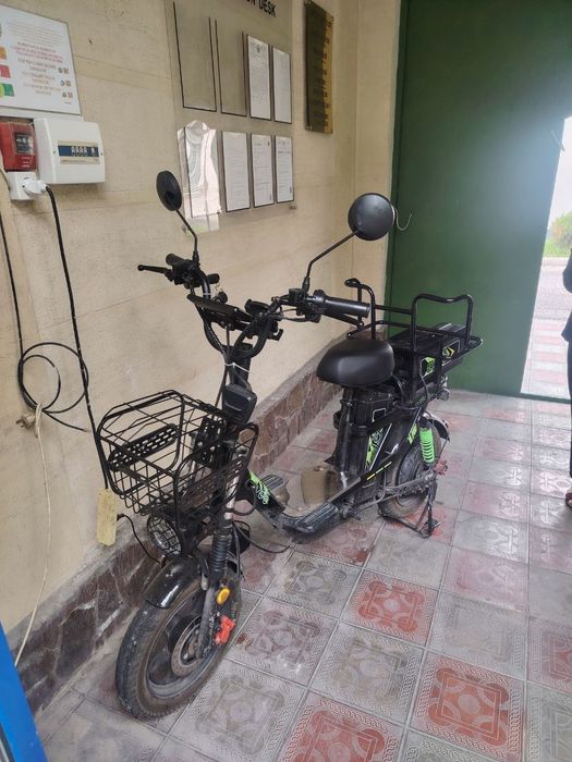 MONSTR skuter zarya