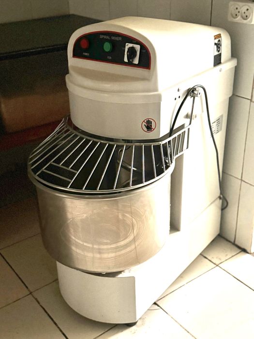 Тестамшалка хамир коргич. апарат, .холати. янги. , яхши,. ишлатилган.,