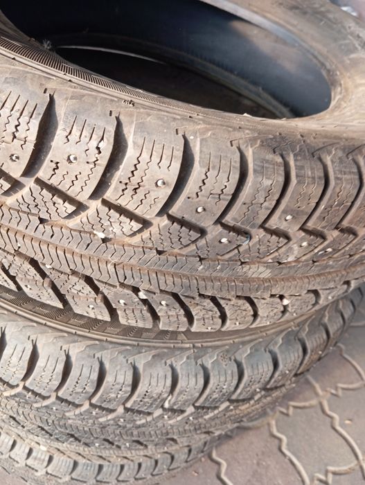 Продам зимние шины новы