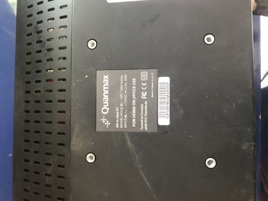 Продам панельный пк Quanmax