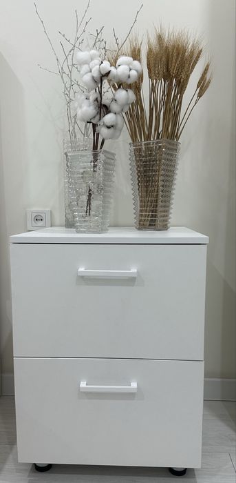 Прикроватные тумбы 2 шт