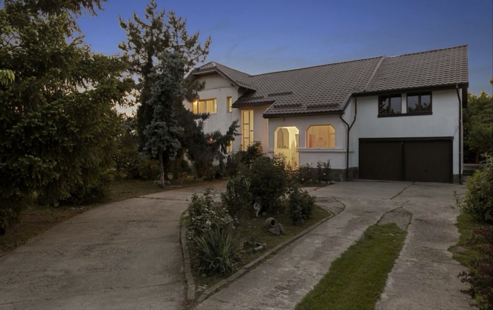 Casă cu teren 2.800 mp în Ostratu, Corbeanca – toate utilitățile
