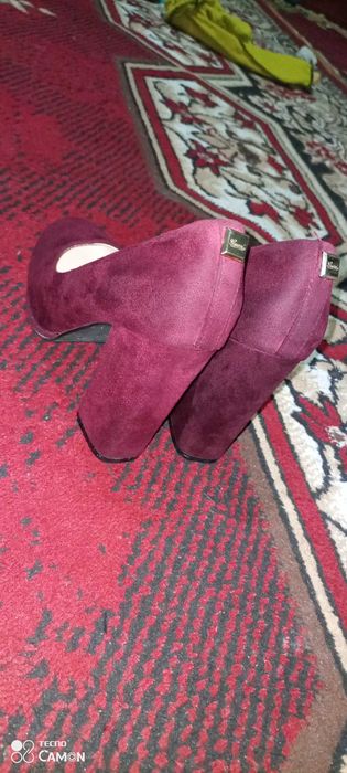 Baland poshnali 35 razmer ayollar chiroyli tuflisi
