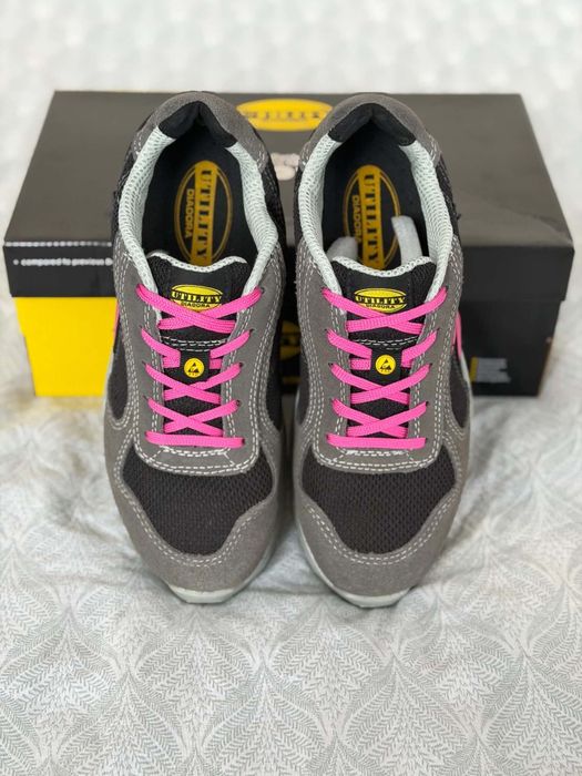 Работни обувки Diadora Utility S1PS ESD – почти нови
Цена: 78 €
