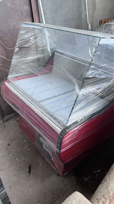 Vitrina frigorifica orizontala cu geam drept si led