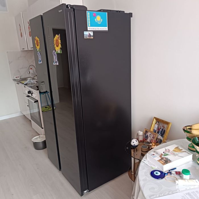 Продам Холодильник двухкамерный