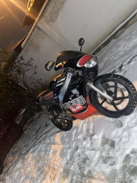 Aprilia rs 50 pentru piese sau intreaga