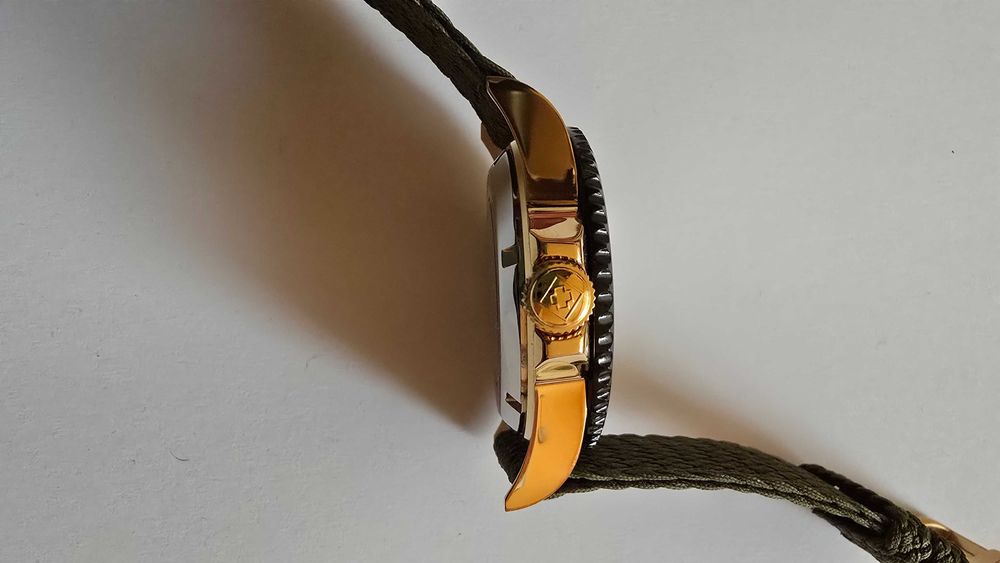 Vand Invicta Pro Diver