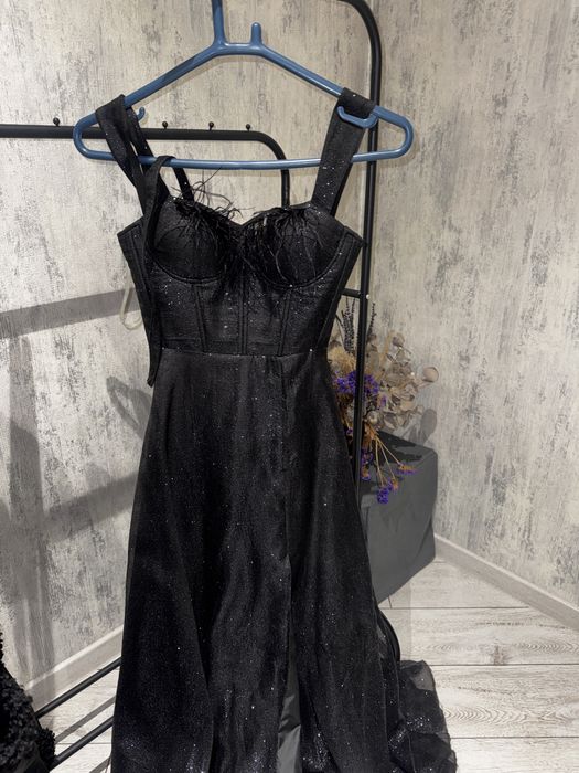 Красивое вечернее платье