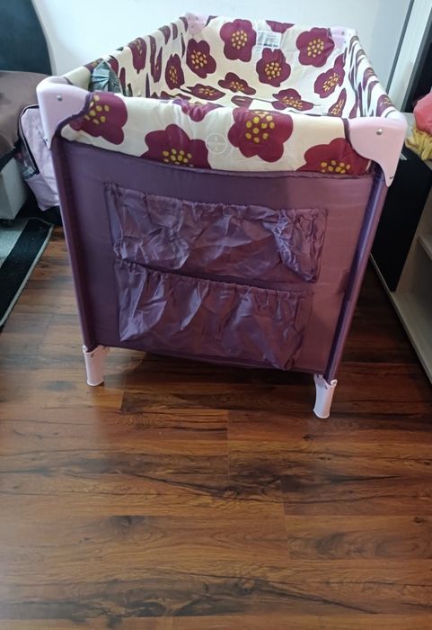 Сгъваеми бебешки кошари Chipolino