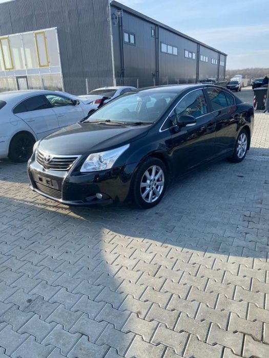 Dezmembram Toyota Avensis 2.0 D an fabr 2010
