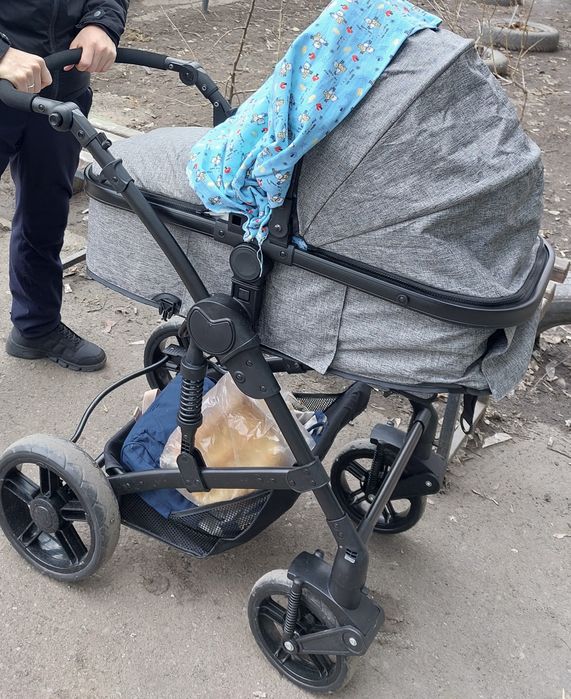 Продам коляску за 20тыс