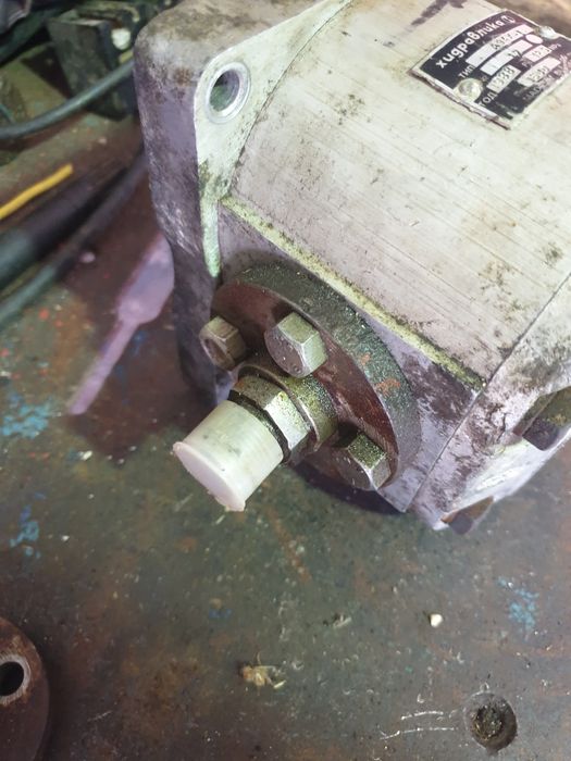 Хидравлична помпа