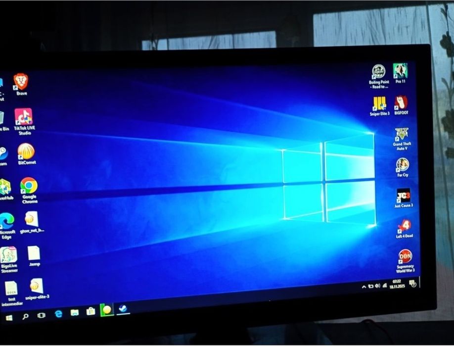 Vând laptop marca deel