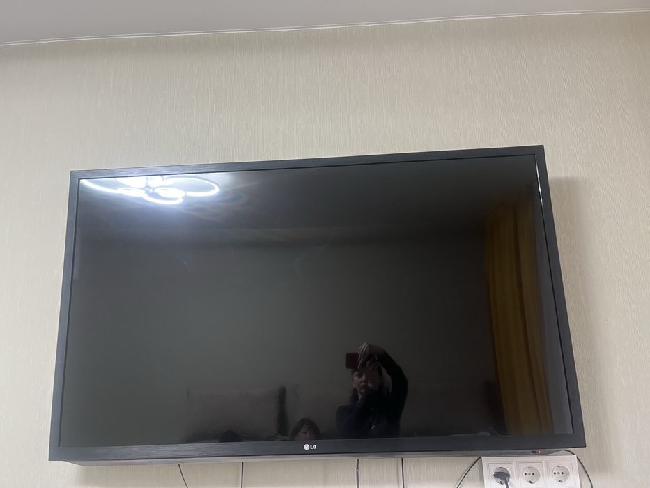 Продам теоевизор 155см не СМАРТ