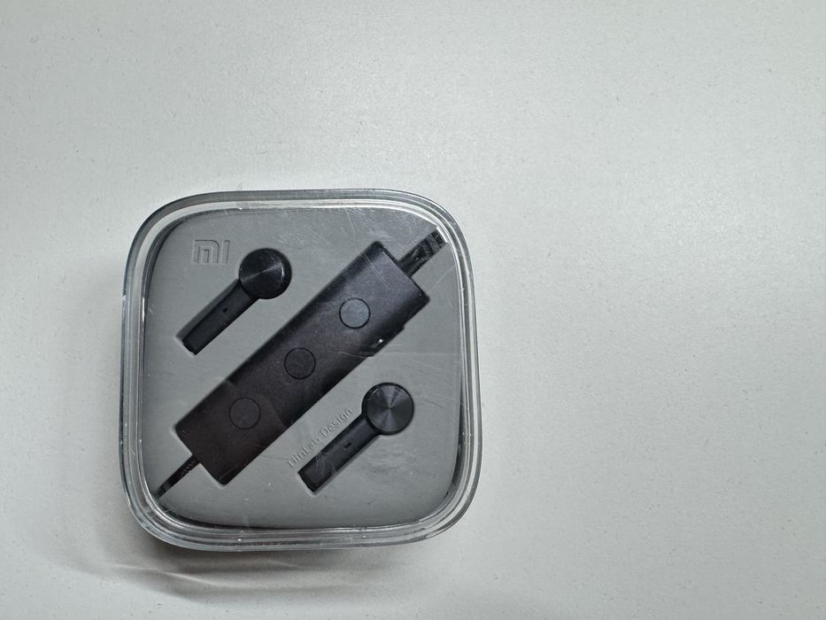 Слушалки Xiaomi Mi Noise Cancelling Earphones (3.5mm) с ANC – Като нови / Пълен компле
