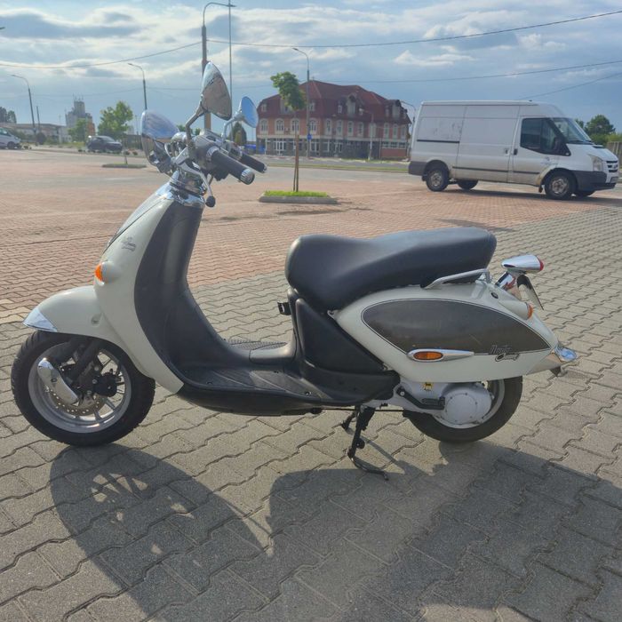 Scuter Aprilia Mojito 49cc – 2006 – 10.663 km