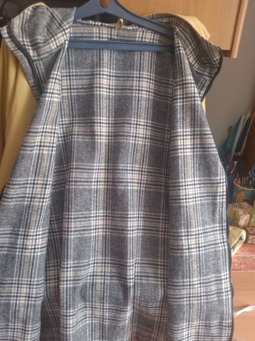 Продам куртку весна — осень