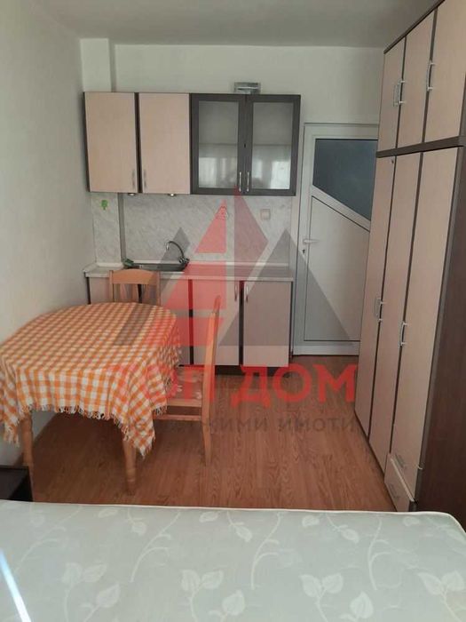 Дава се под наем Мезонет в Варна, Колхозен пазар - 50 кв.м за 306 € - Снимка #4