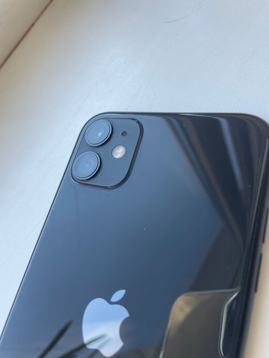 iPhone 11 64Gb в отличном состоянии