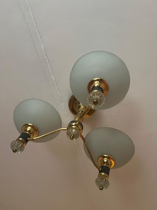 Люстры по 1000 тг