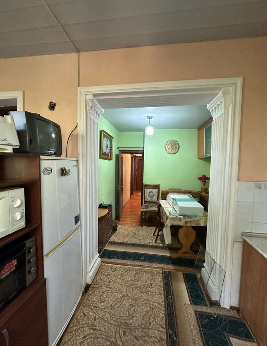 Юнусабад 4 - 3/3/4 кирпичный дом