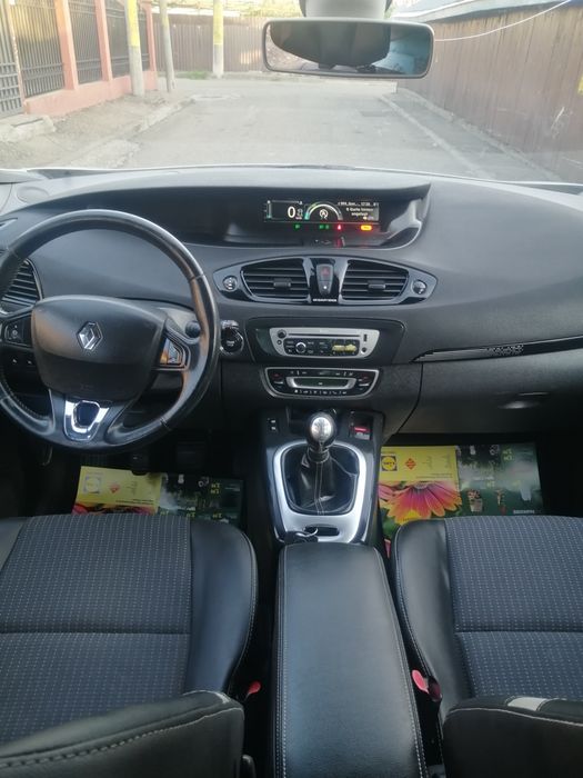 Renault scenic. 2013 motor 1.5 cm diesel.